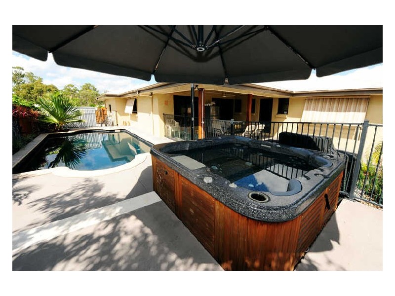 10 Schooner Street, Tannum Sands QLD 4680