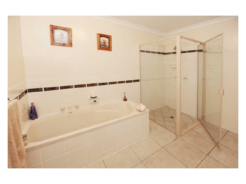 10 Schooner Street, Tannum Sands QLD 4680