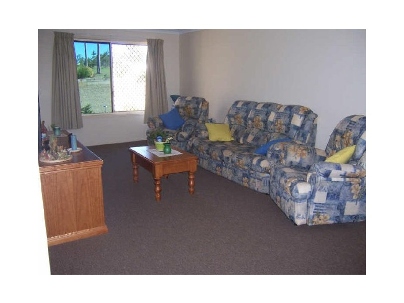 35 Hennie Drive, Benaraby QLD 4680