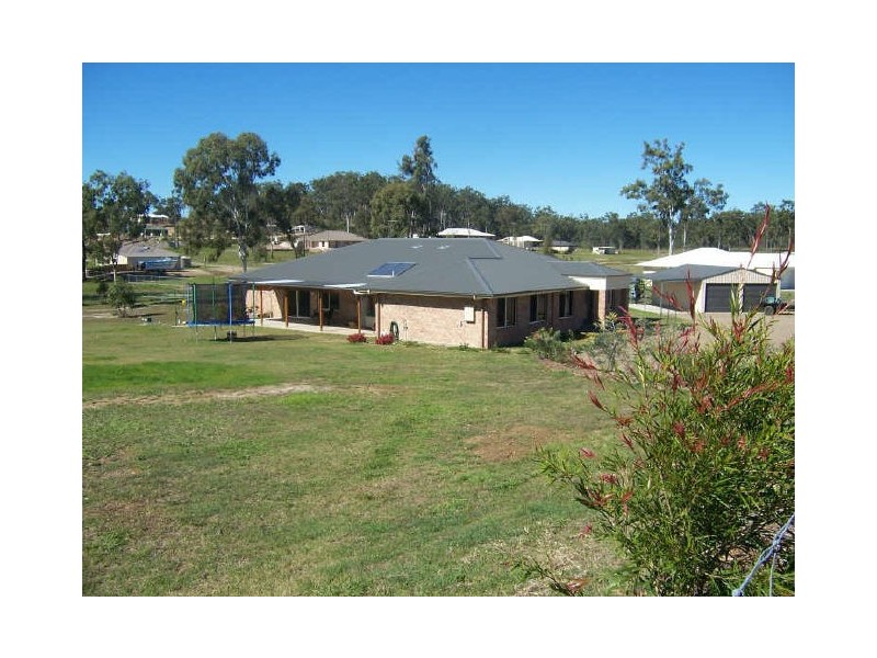 35 Hennie Drive, Benaraby QLD 4680