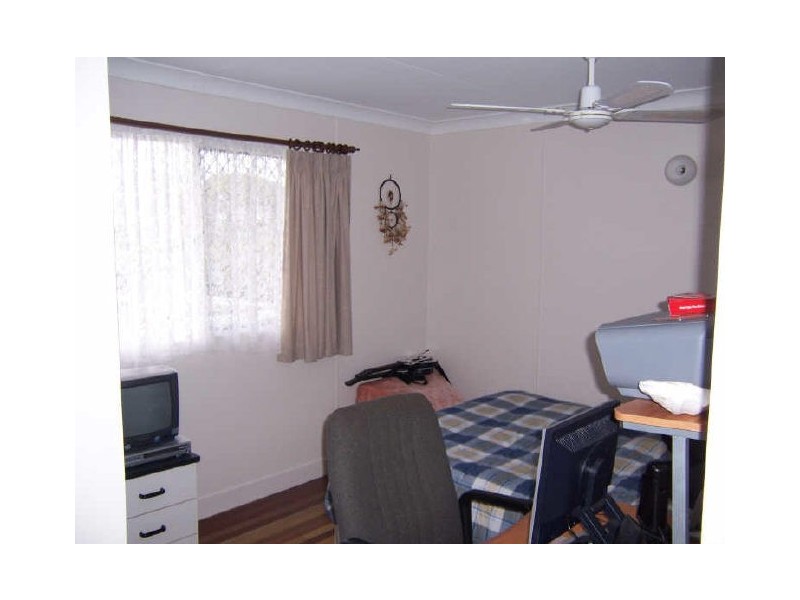 49 Amaroo Street, Boyne Island QLD 4680