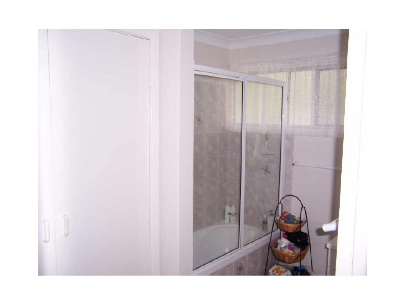 49 Amaroo Street, Boyne Island QLD 4680