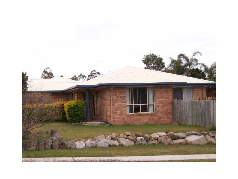 32 Curtis Avenue, Boyne Island QLD 4680
