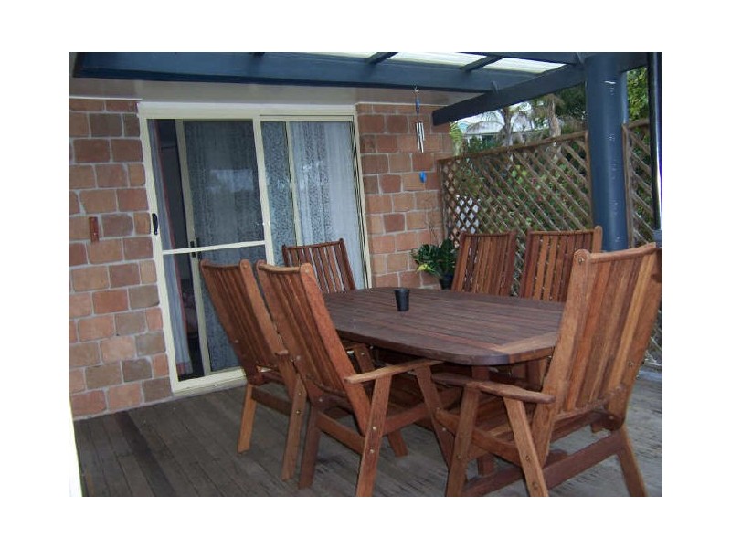 32 Curtis Avenue, Boyne Island QLD 4680