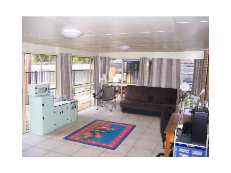 61 Geoffrey Thomas Drive, Tannum Sands QLD 4680