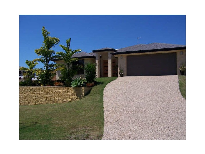 27 Lighthouse Drive, Boyne Island QLD 4680