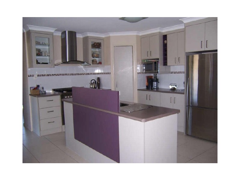 27 Lighthouse Drive, Boyne Island QLD 4680