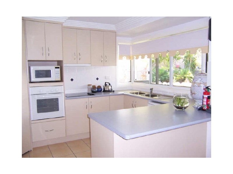 12 Dunn Street, Tannum Sands QLD 4680