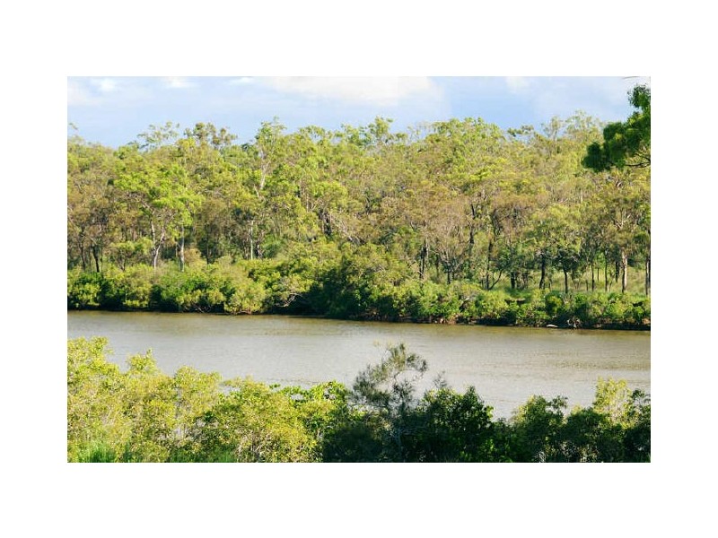3 Edward Street, Boyne Island QLD 4680