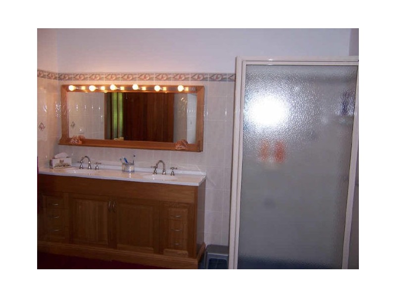 4 RAINER COURT, Benaraby QLD 4680