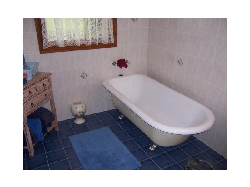 4 RAINER COURT, Benaraby QLD 4680