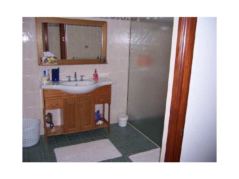 4 RAINER COURT, Benaraby QLD 4680