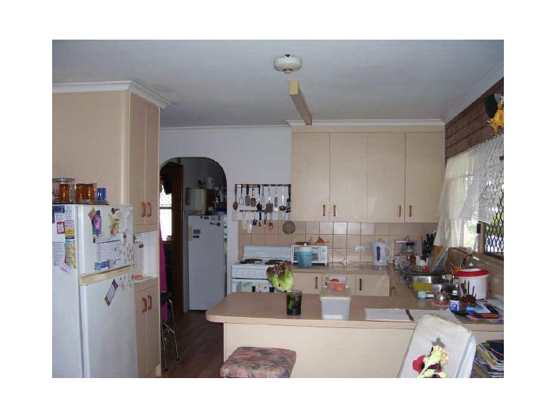 129 Malpas Avenue, Boyne Island QLD 4680