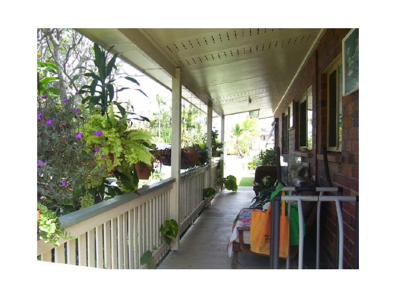 129 Malpas Avenue, Boyne Island QLD 4680