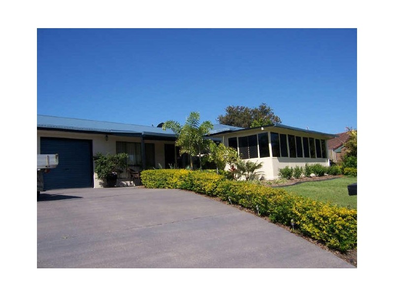 12 Langdon Street, Tannum Sands QLD 4680