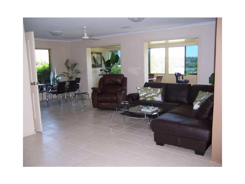 12 Langdon Street, Tannum Sands QLD 4680