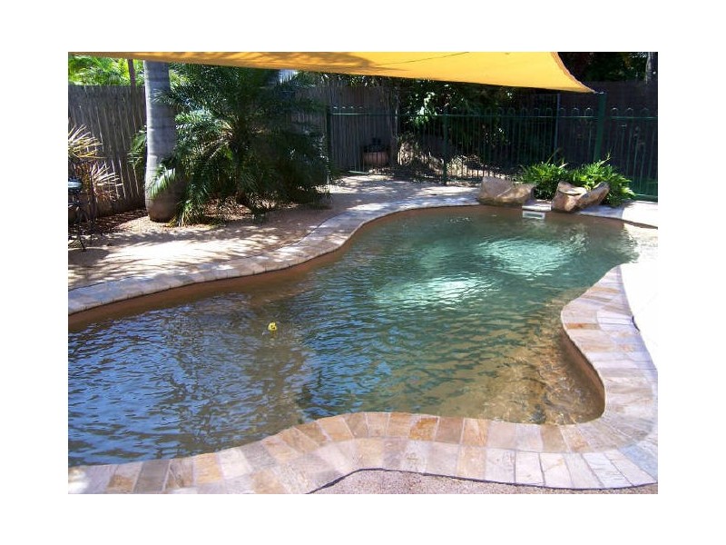 26 Alexander Street, Boyne Island QLD 4680