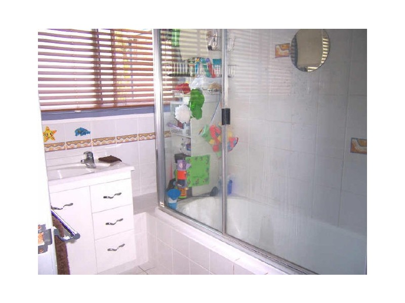 26 Alexander Street, Boyne Island QLD 4680