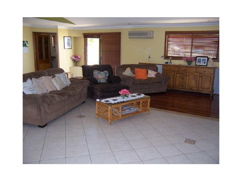 3 Silverton Drive, Tannum Sands QLD 4680