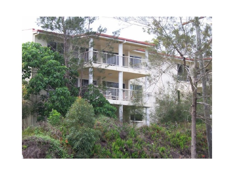 4/4 Pittsbay Crescent, Boyne Island QLD 4680