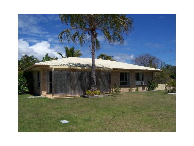 2 Cooran Court, Boyne Island QLD 4680
