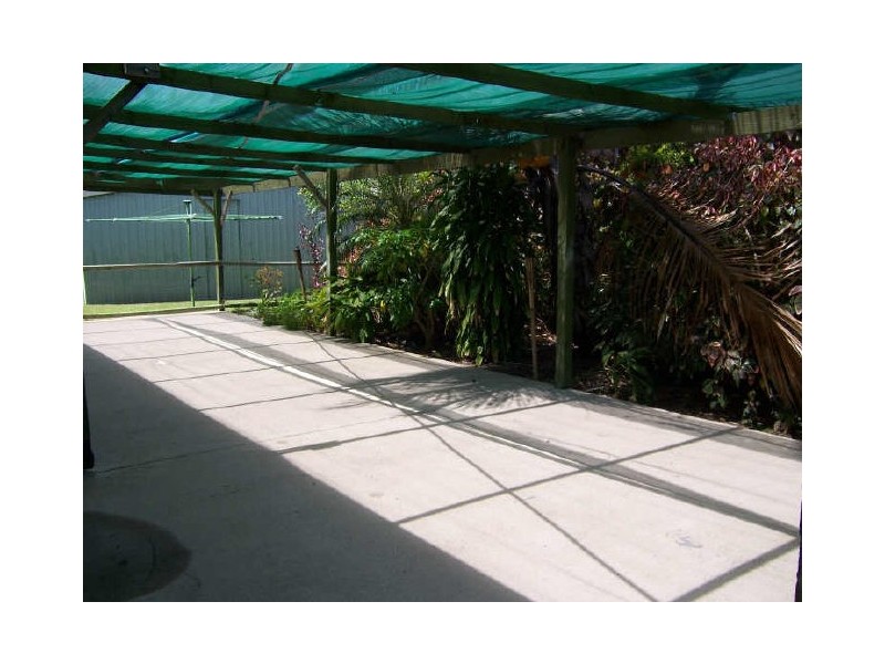 2 Cooran Court, Boyne Island QLD 4680