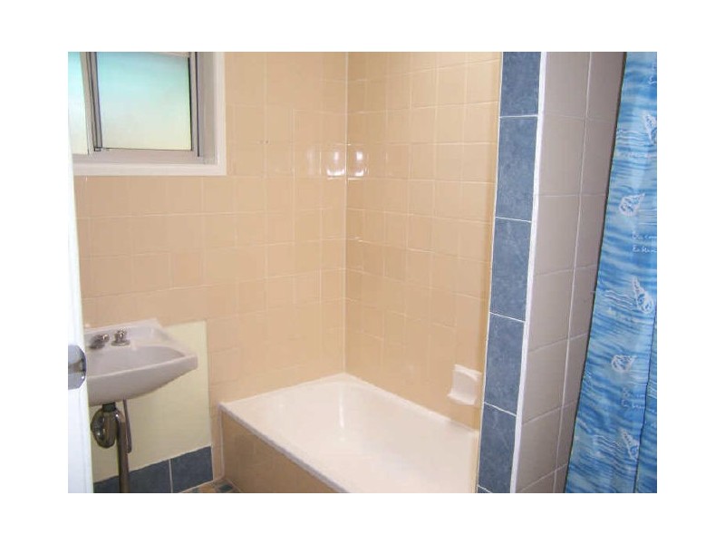 2 Cooran Court, Boyne Island QLD 4680