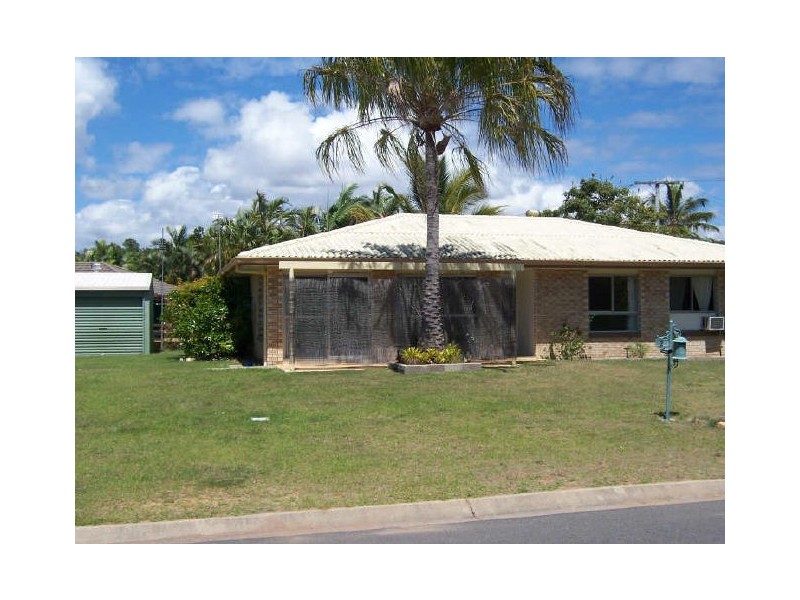 2 Cooran Court, Boyne Island QLD 4680