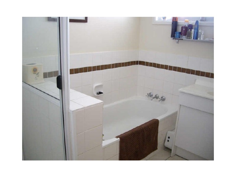 14 Chauvel Court, Boyne Island QLD 4680