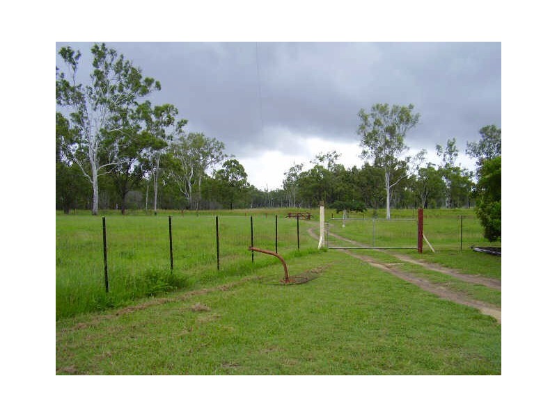 47293 Bruce Highway, Iveragh QLD 4680