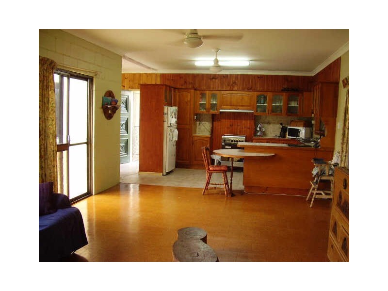 47293 Bruce Highway, Iveragh QLD 4680