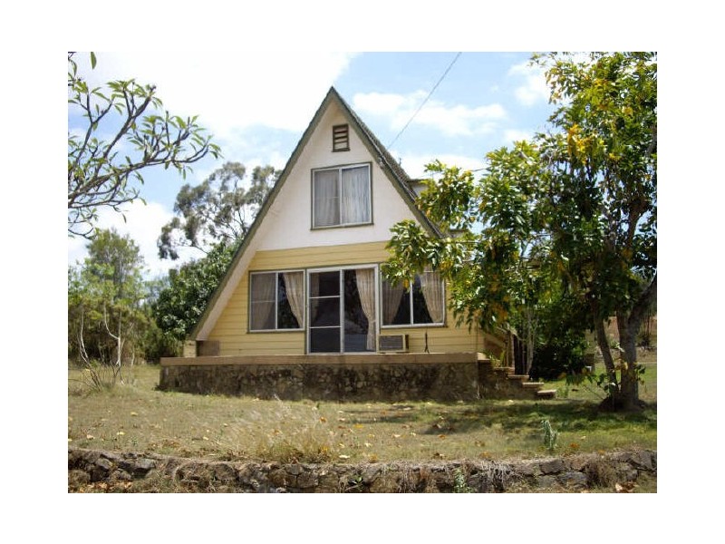 18 McLeod Street, Boyne Island QLD 4680