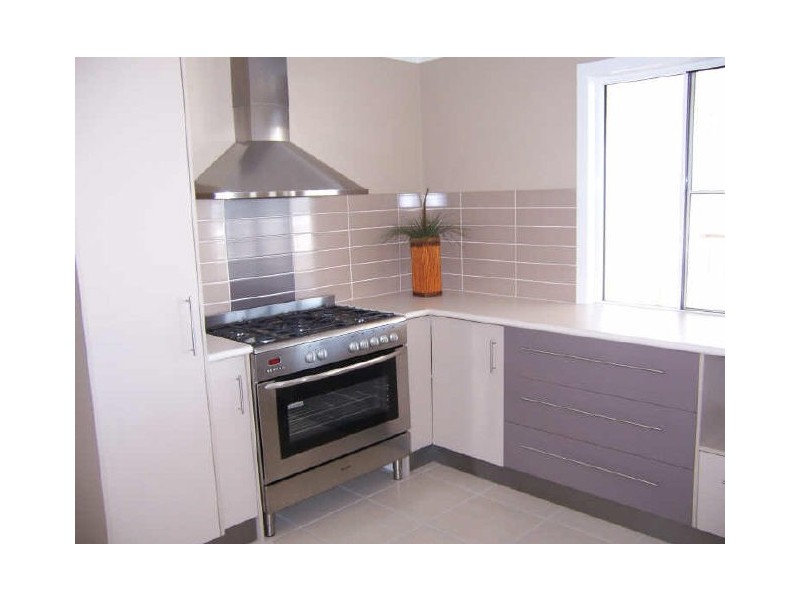 30 Lighthouse Drive, Boyne Island QLD 4680