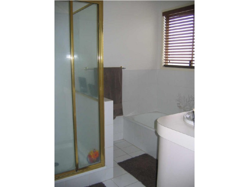 26 Sayre Crescent, Boyne Island QLD 4680