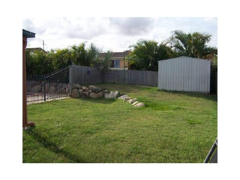 9 Swains Ct, Boyne Island QLD 4680