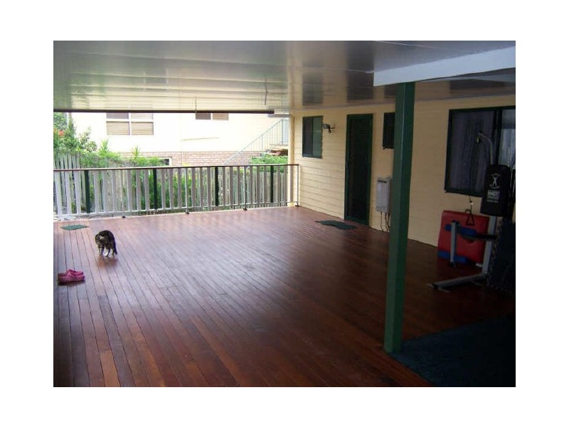 31 Crest Avenue, Boyne Island QLD 4680