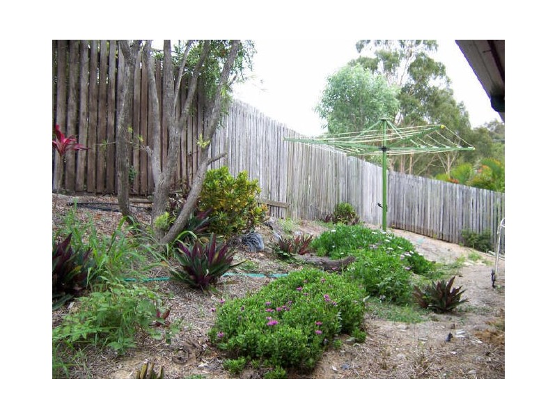 31 Crest Avenue, Boyne Island QLD 4680