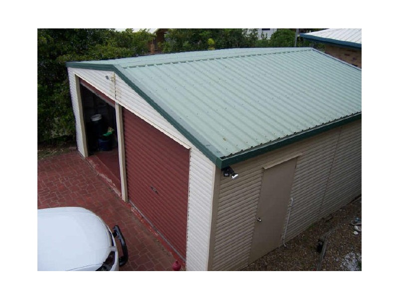 31 Crest Avenue, Boyne Island QLD 4680