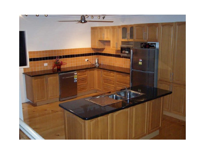 7 Bauhinia Street, Boyne Island QLD 4680