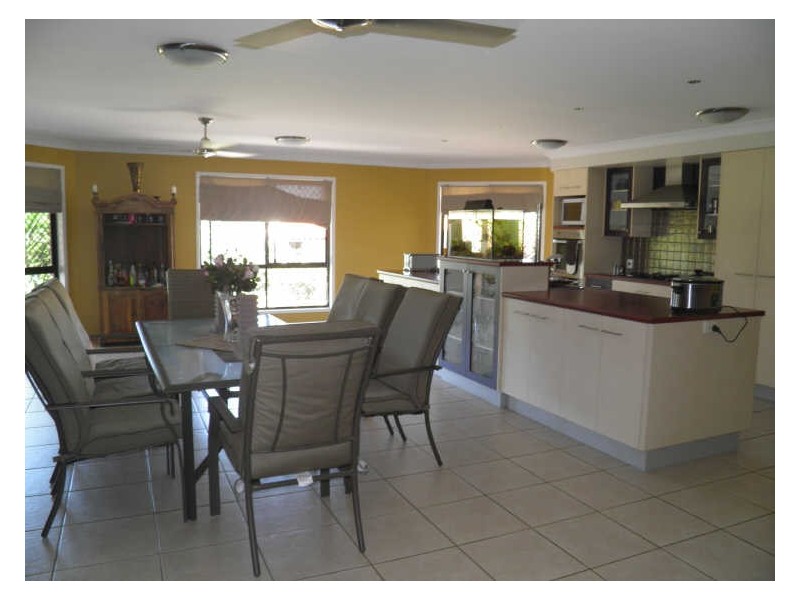 33 Dedekind Avenue, Benaraby QLD 4680