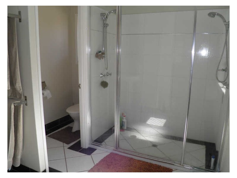 33 Dedekind Avenue, Benaraby QLD 4680