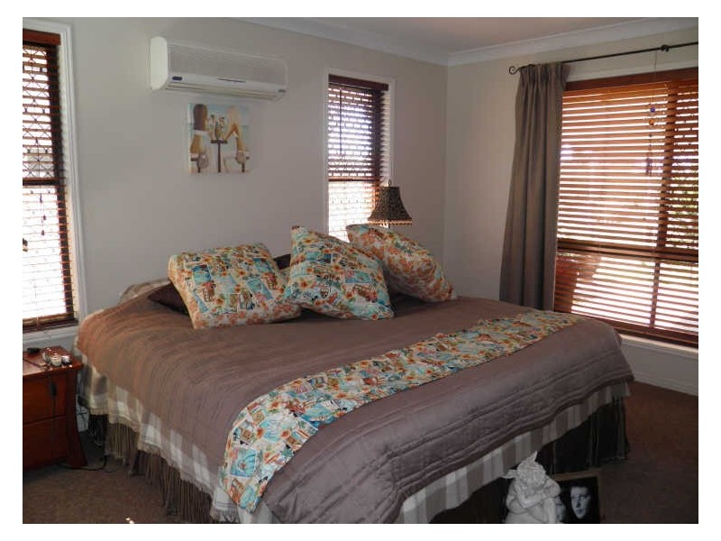 33 Dedekind Avenue, Benaraby QLD 4680