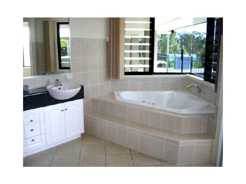 3 Ronald Crescent, Benaraby QLD 4680