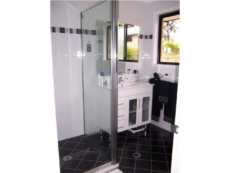 11 Ronald Crescent, Benaraby QLD 4680