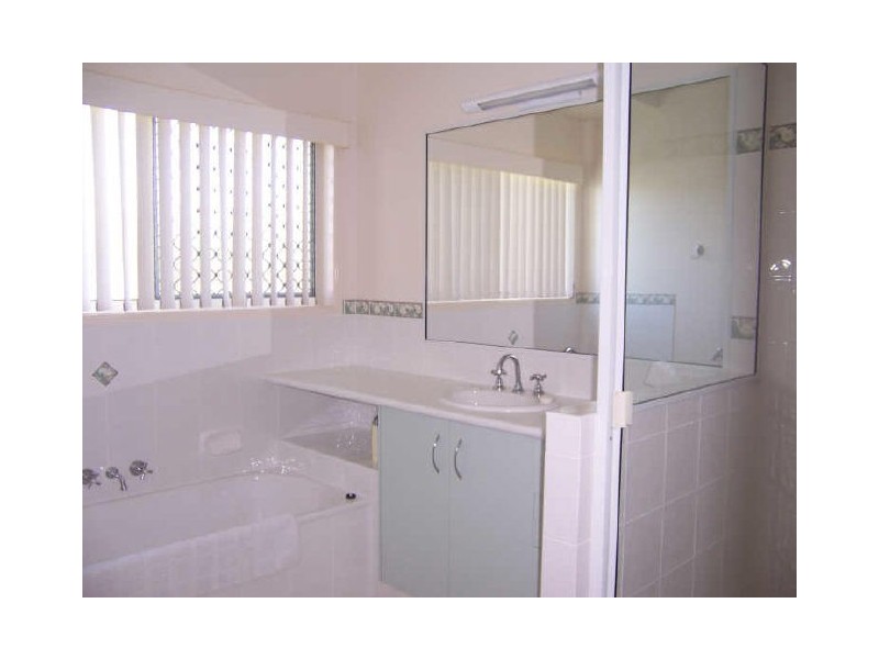 21 Linda Street, Tannum Sands QLD 4680