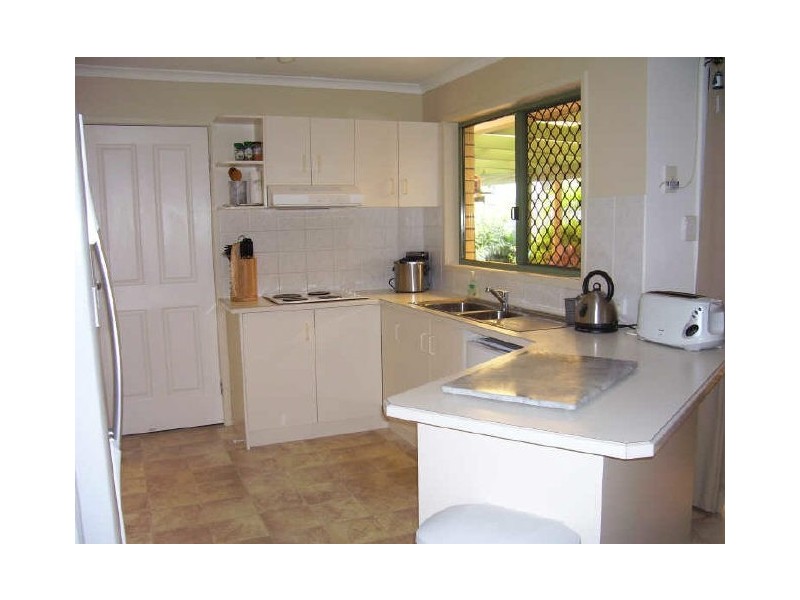 12 Curtis Avenue, Boyne Island QLD 4680