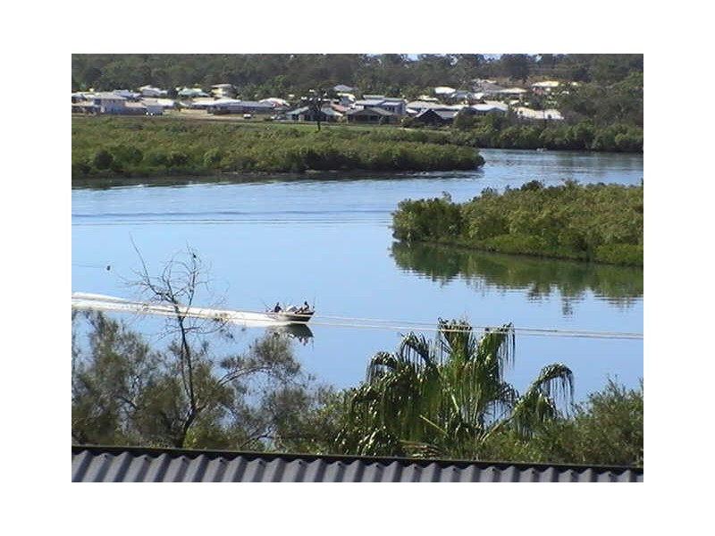 48 Malpas Street, Boyne Island QLD 4680