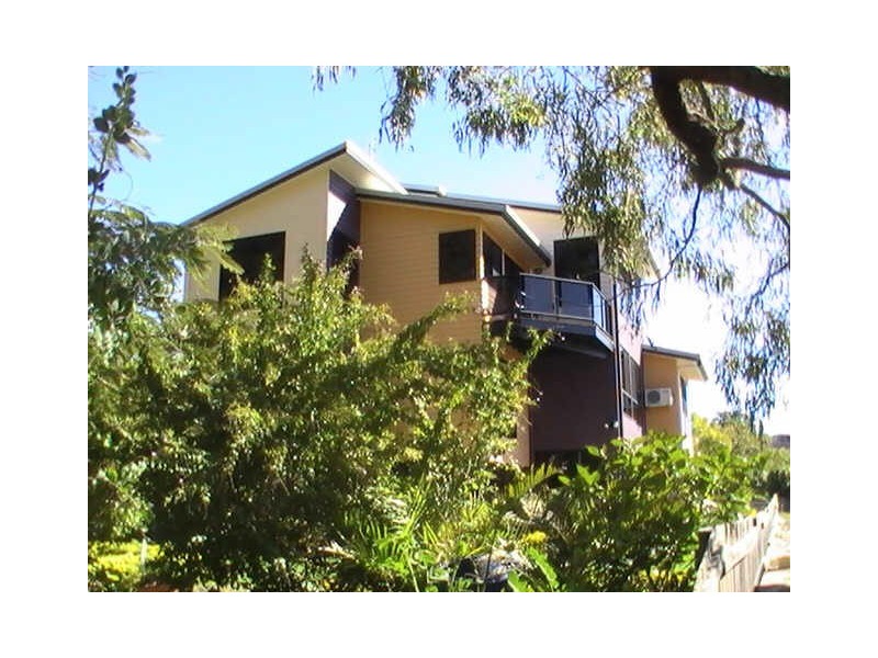 48 Malpas Street, Boyne Island QLD 4680