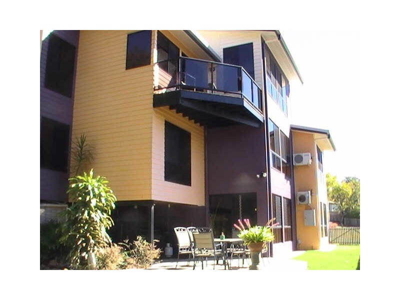 48 Malpas Street, Boyne Island QLD 4680