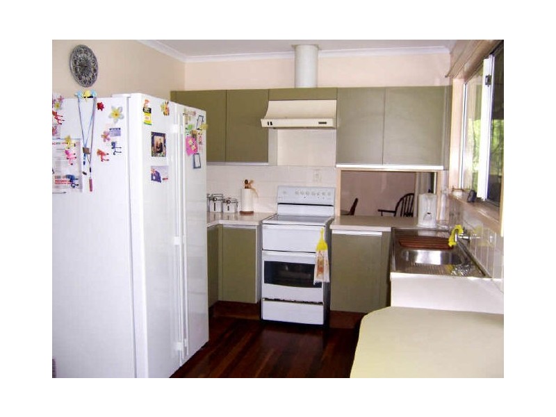 11 Benowa Court, Boyne Island QLD 4680